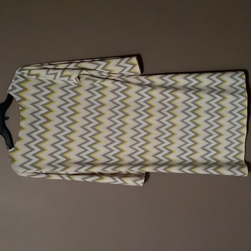 Messini Yellow Chevron Pattern W Keyhole Front 3/… - image 2